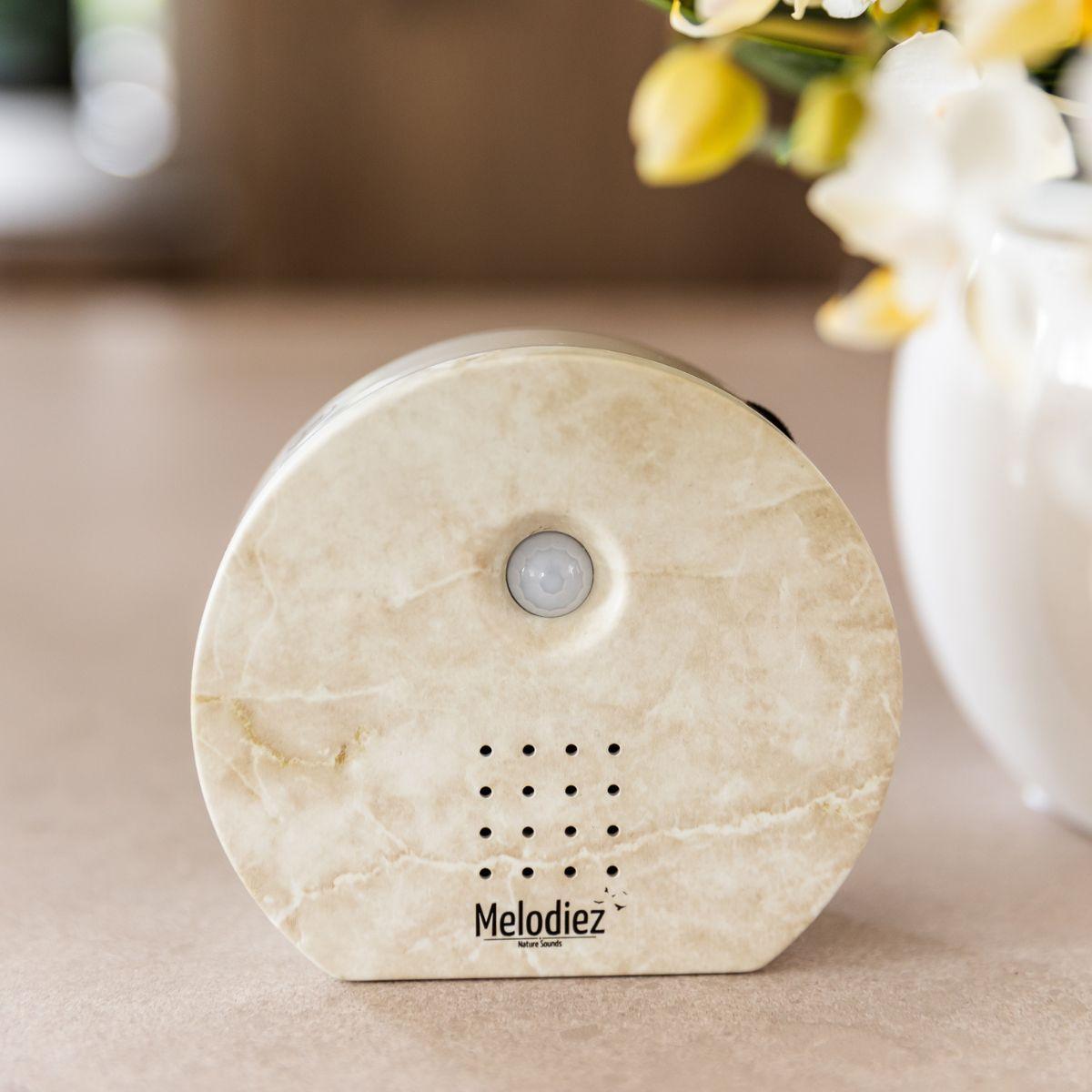 Melodiez® Vogelgeluiden huisje met sensor - Natuursteen
