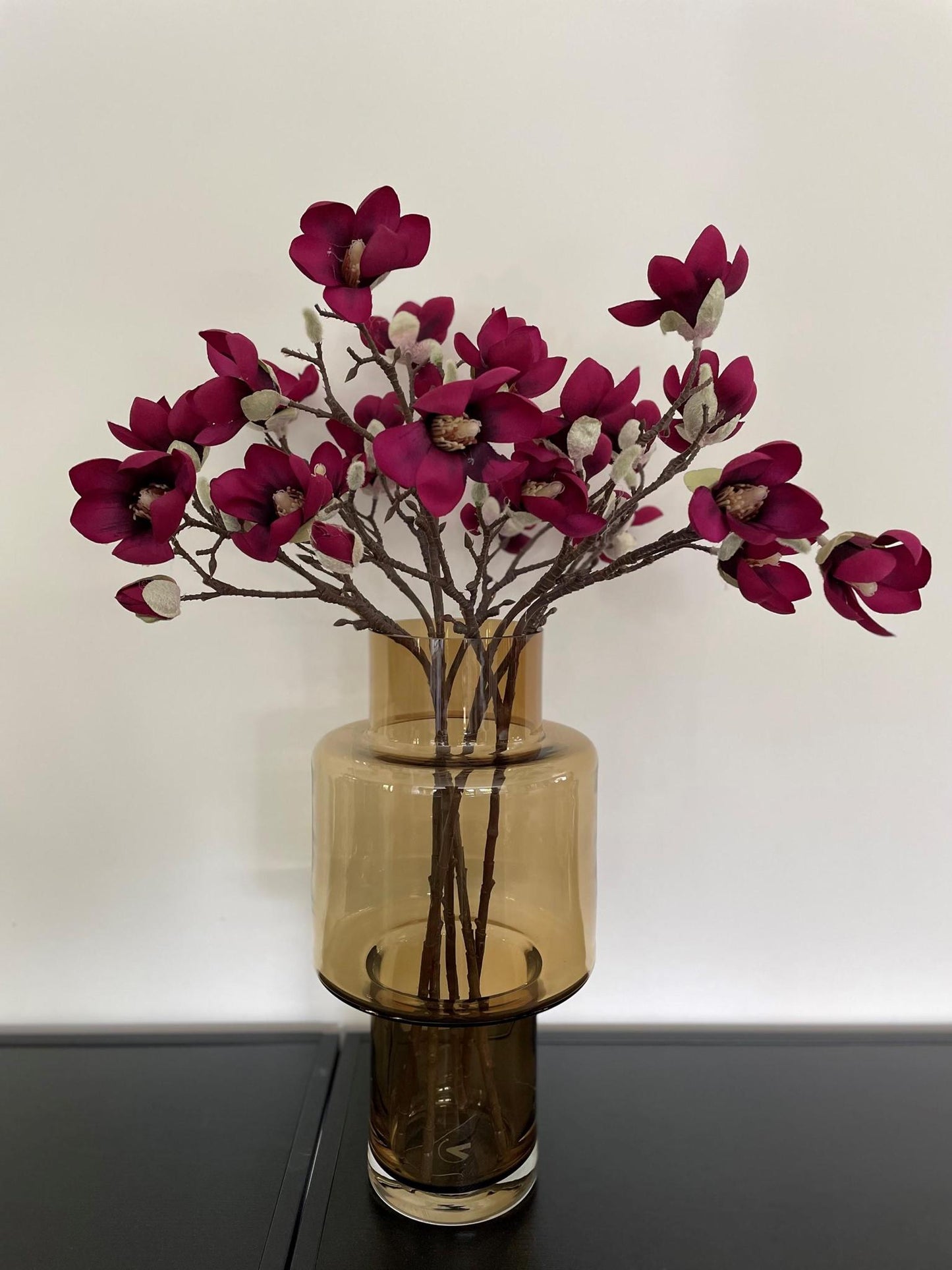 Kunstbloemen magnolia bloem Bordeaux x8 - ↨65cm