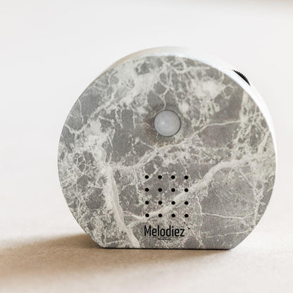 Melodiez® Vogelgeluiden huisje met sensor - Marmer